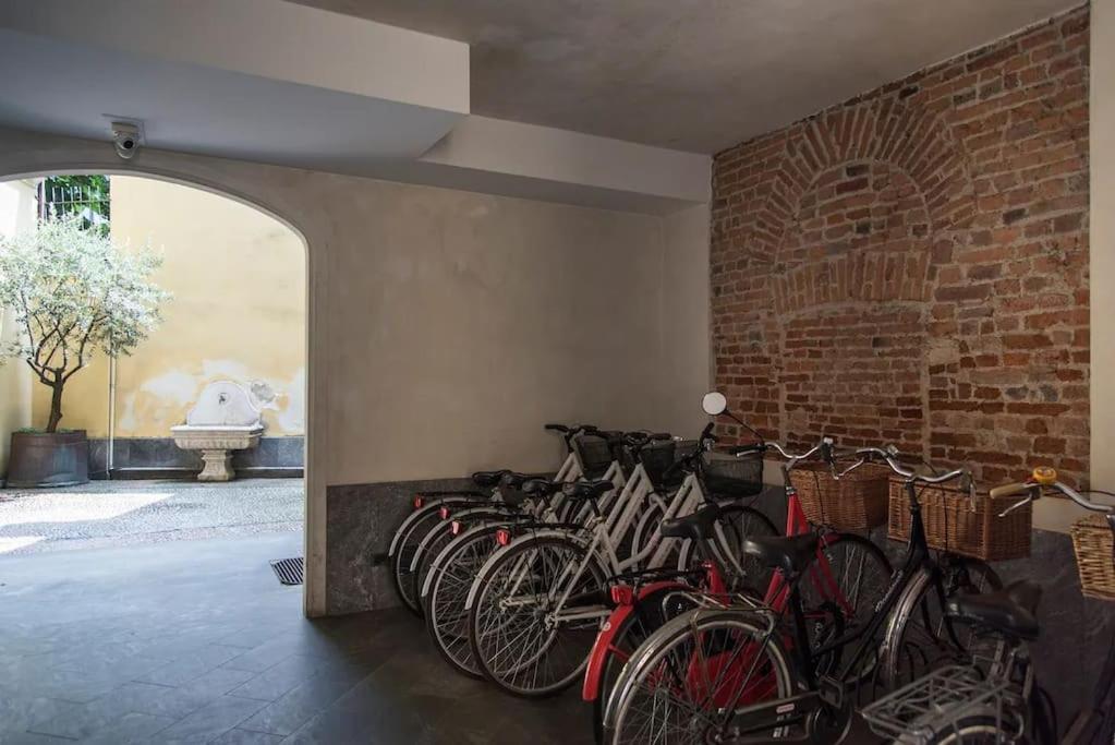 Hidden Retreat - Duomo Apartment Milan Exterior photo